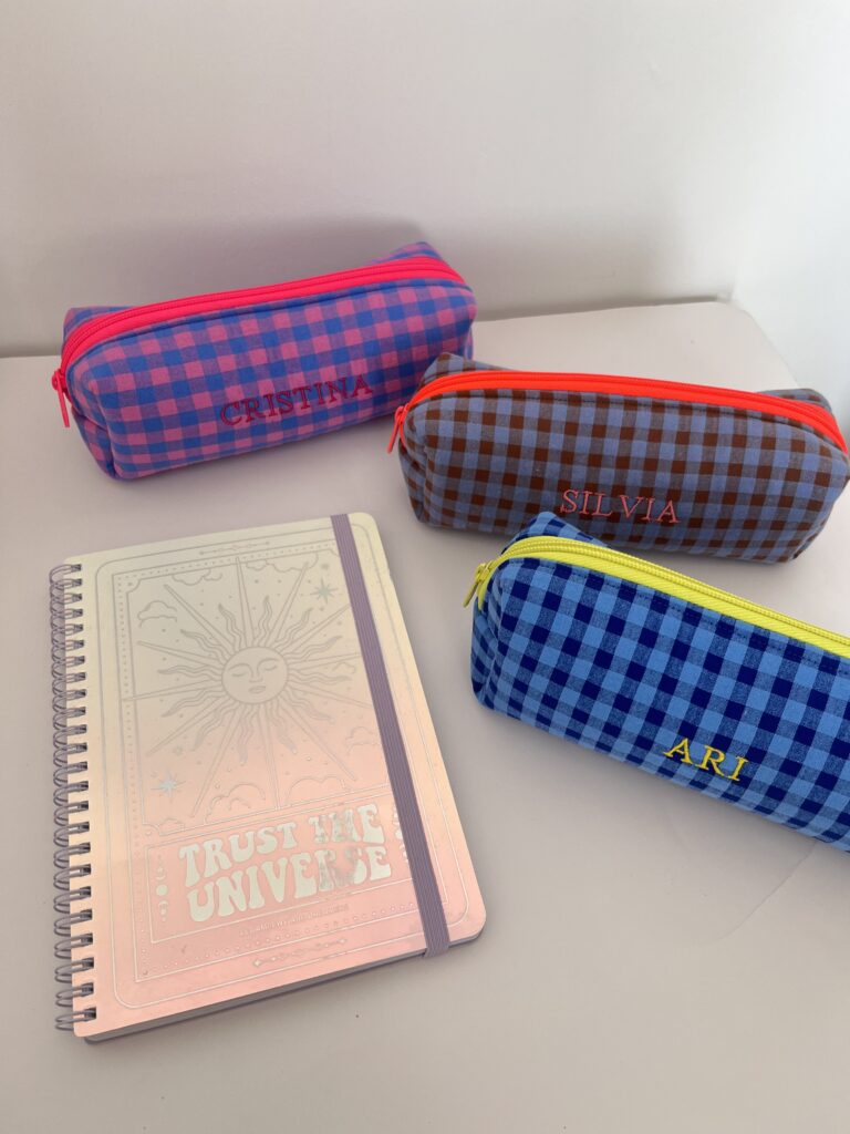 ESTUCHE VICHY FLÚOR - COLOR A ESCOGER